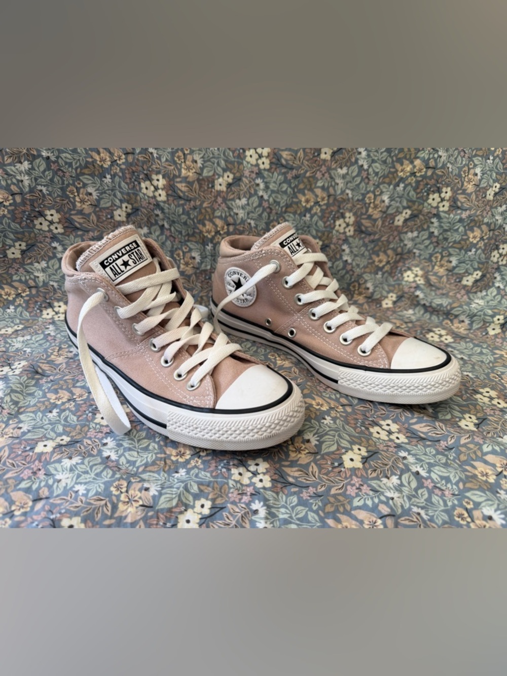 Converse Chuck Taylor All Star Mid-Top Sneakers